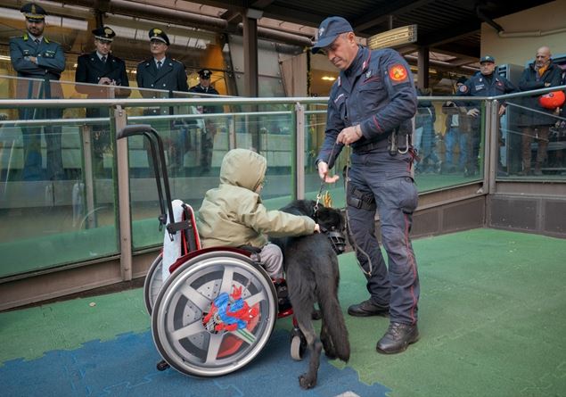 Carabinieri in solidarity