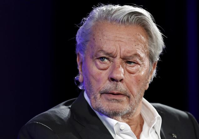 Addio ad Alain Delon, leggenda del cinema - Famiglia Cristiana