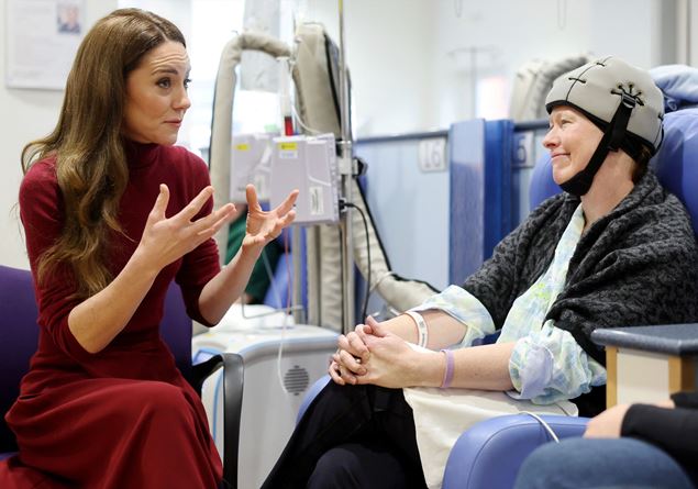 Princess Kate returns to the hospital where she was treated