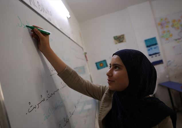 Syria, over 15 thousand boys and girls back to school thanks to the ‘Back-to-learning’ project Syria, over 15 thousand boys and girls back to school thanks to the ‘Back-to-learning’ project
