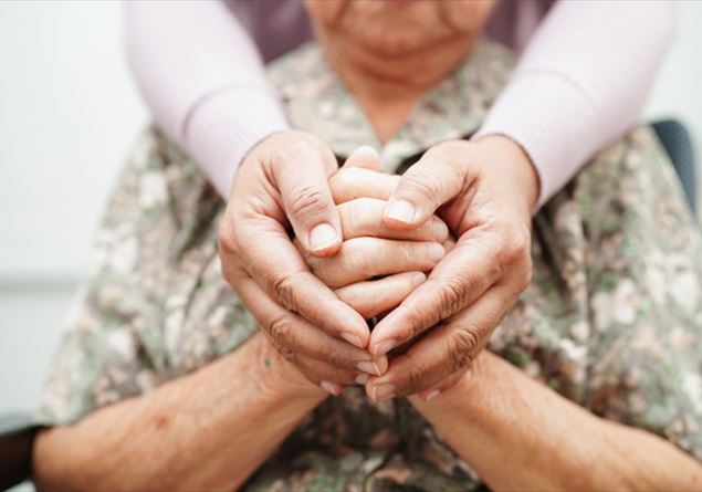 473 billion: the value of the invisible care work that supports Italy