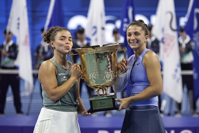Errani and Paolini win again and are the number 1 of the year