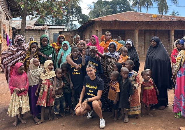 Alongside women and children in Tanzania, the humanitarian mission of Orizzonti