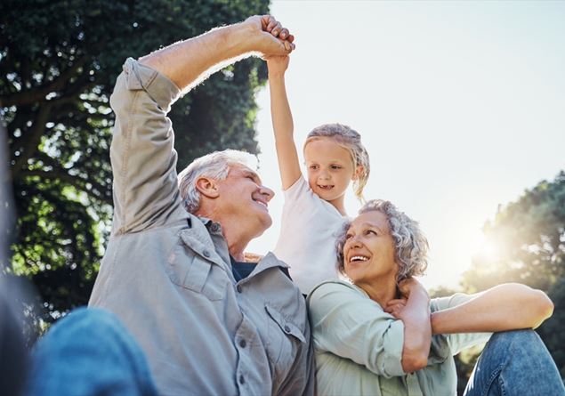 Italy is getting older. The demographic collapse puts the entire country system in crisis