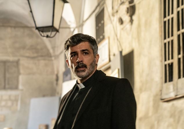 Who is Carmine Recano, the actor who plays the parish priest in ‘We of Rione Sanità’ Who is Carmine Recano, the actor who plays the parish priest in ‘We of Rione Sanità’