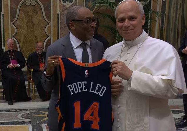 «You artists, pilgrims of the imagination, creators of hope» «You artists, pilgrims of the imagination, creators of hope»