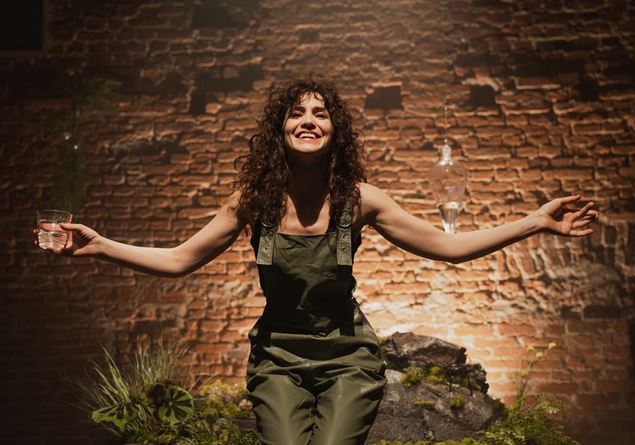 The Theater listens to invisible stories