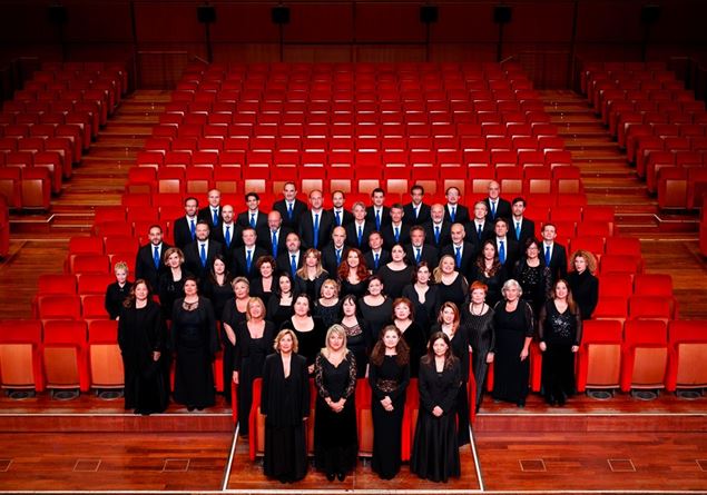 The Santa Cecilia Choir brings great music to mass The Santa Cecilia Choir brings great music to mass