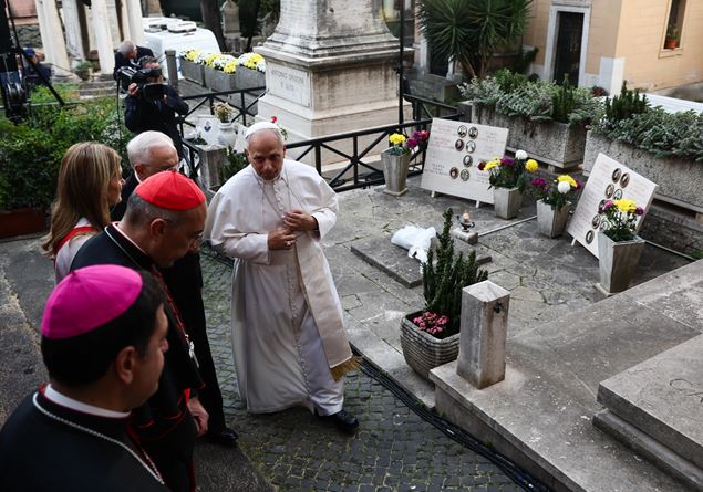 «The memory of the deceased is hope: death has been defeated, it is not simple optimism»