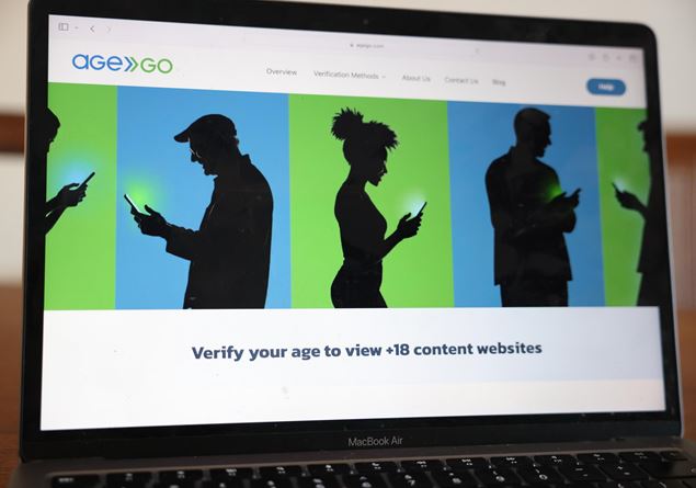 Porn forbidden to minors: seven out of ten Italians say yes to the new online age controls Porn forbidden to minors: seven out of ten Italians say yes to the new online age controls