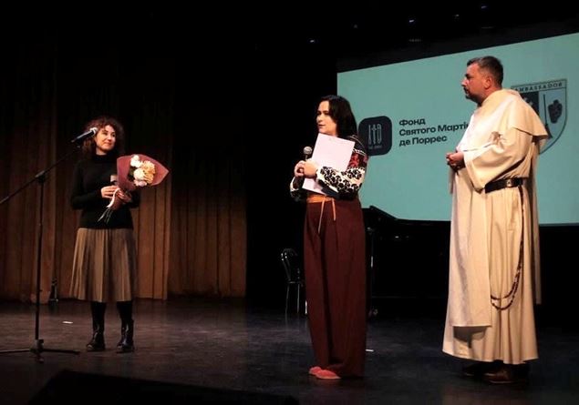 Giulia Cerqueti ‘honorary ambassador’ of the San Martino de Porres Foundation Giulia Cerqueti ‘honorary ambassador’ of the San Martino de Porres Foundation