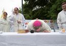 2025-02-24T230818Z_583473561_RC281DA2LZRN_RTRMADP_3_POPE-HEALTH-ARGENTINA-MASS.JPG