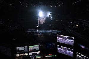 L'omaggio a Ezio Bosso, morto nel 2020, in apertura del Festival di Sanremo (Ansa)