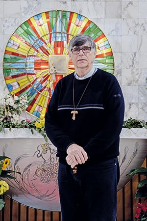Don Maurizio Patriciello (foto Manuel Dorati)