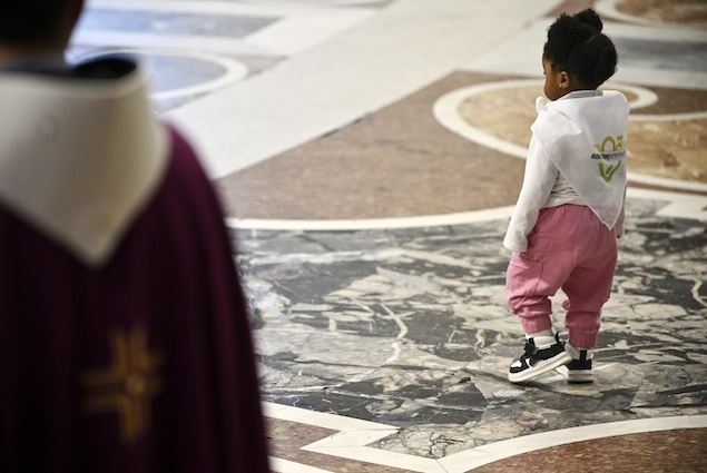 Pope Francis: ‘Continue to bet on women, on their reception capacity’