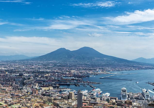 Seismic phenomena increase. Is Naples in danger?