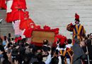 2025-04-23T084549Z_970030680_RC2K3EAGU56M_RTRMADP_3_POPE-FRANCIS-PROCESSION.JPG