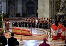 2025-04-23T090034Z_332353663_RC2L3EADC9PP_RTRMADP_3_POPE-FRANCIS-PROCESSION.JPG