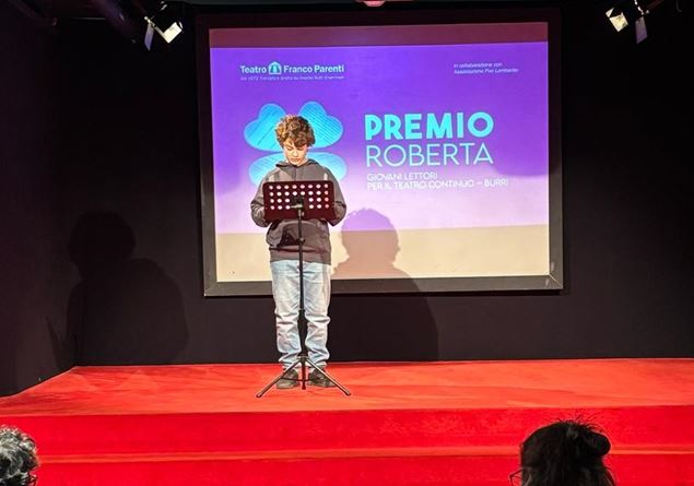 The passion for reading is staged: ten young finalists at the Roberta Prize