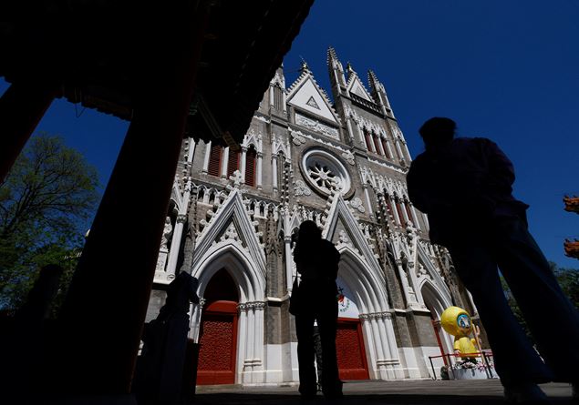 The Pope is not there but China chooses two bishops for the dioceses of Shanghai and Xinxiang