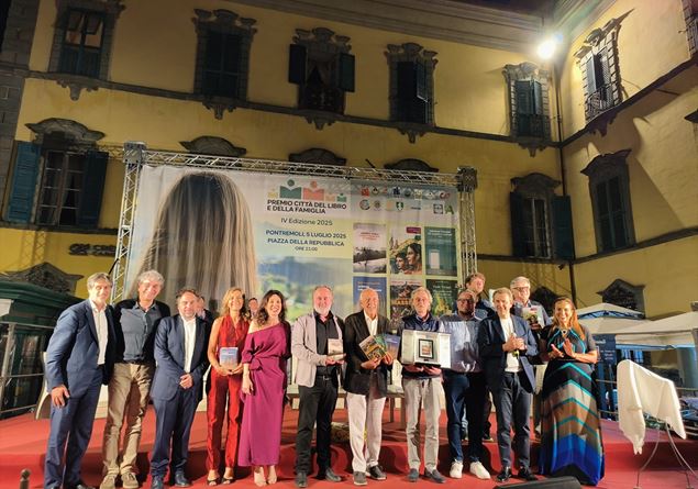 Andrea Vitali wins the ‘Pontremoli’ award: “To write this book I left ‘my mountain”