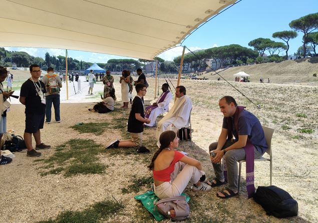 At the Circus Maximus, the ‘confessional of the world’: “How nice to feel embraced by God”