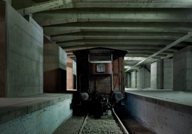 Music and words on track 21, place of memory in Milan