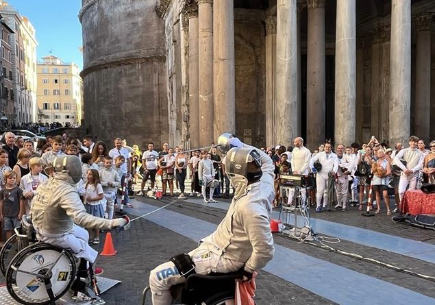Fencing back in the heart of Rome