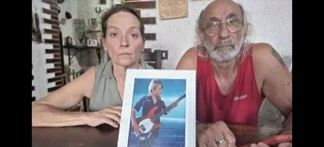 Paolo Mendico, victim of bullying, and the funeral where there was no one